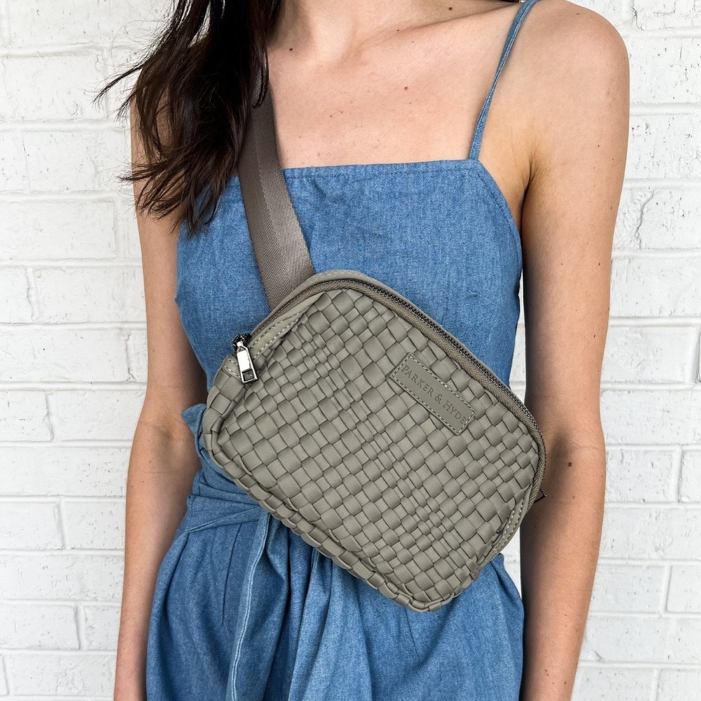 NWT Parker & Hyde woven belt bag in color stone